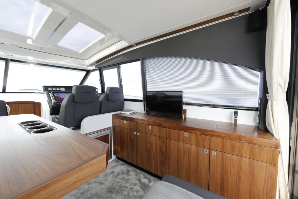 inshore yachts grandezza 40 CA golfe juan côte d'azur