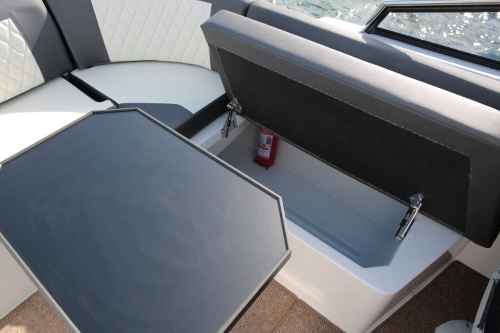 inshore yachts grandezza 25S golfe juan cote d'azur