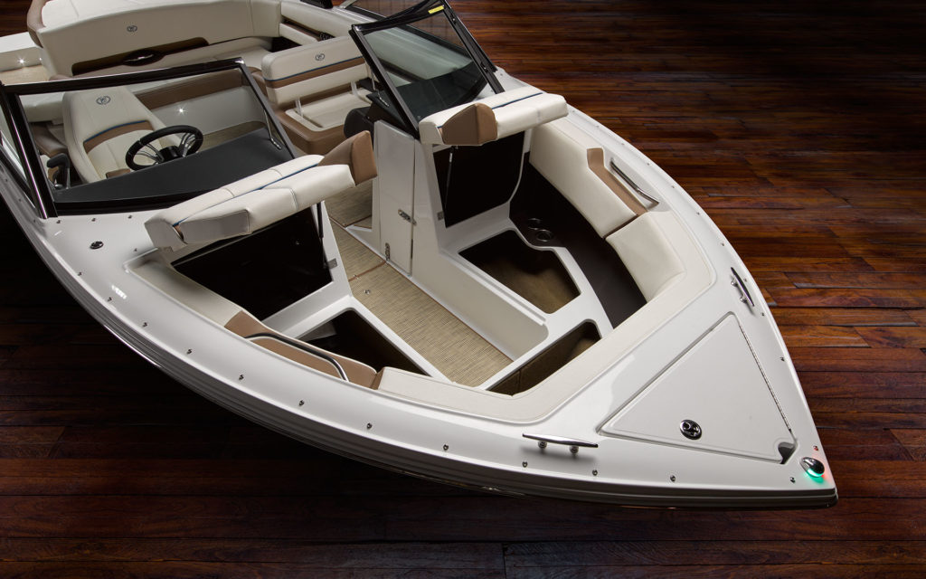 inshore yachts cobalt boat CS23 Surf golfe juan côte d'azur