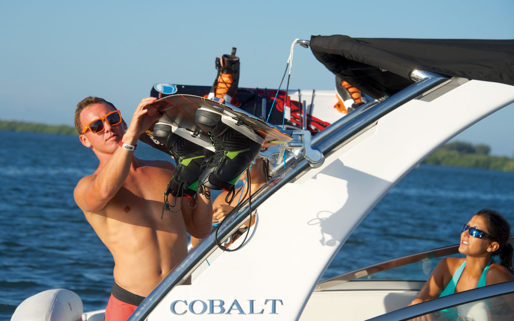 inshore yachts cobalt boat R5 WSS golfe juan côte d'azur